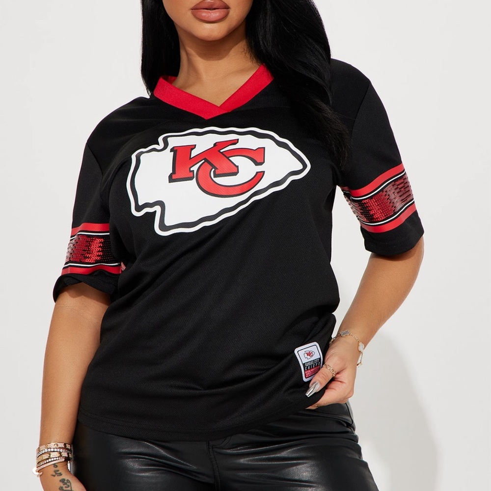 Brand New SOLD OUT Fashion Nova  Kansas City Chiefs Jersey size medium